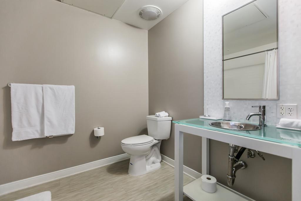 Met Lofts Suites Downtown La Los Angeles Room photo