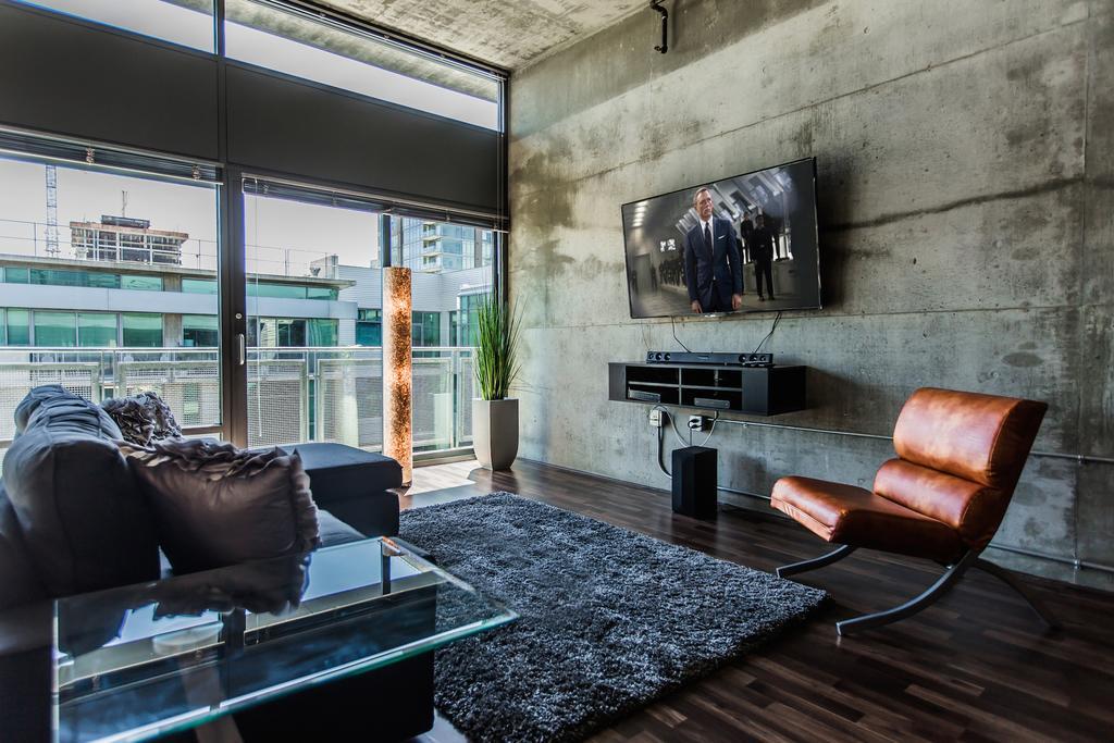 Met Lofts Suites Downtown La Los Angeles Room photo